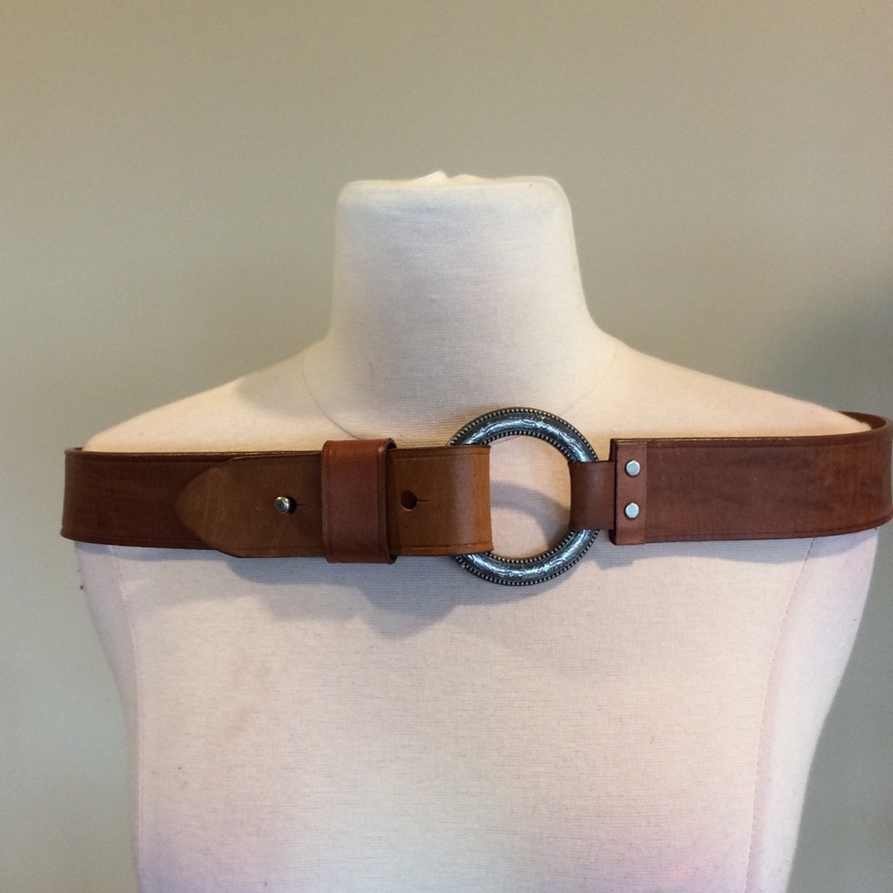 Nine West Brown Leather Belt with Decorative Silver Ring